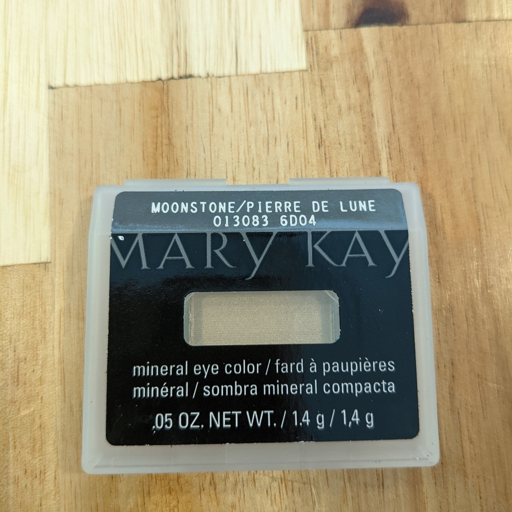 Mary Kay mineral eye color Moonstone